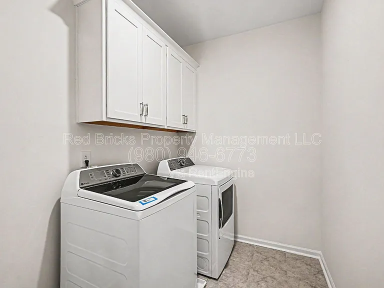 11026 Lochmere Rd — Photo 28