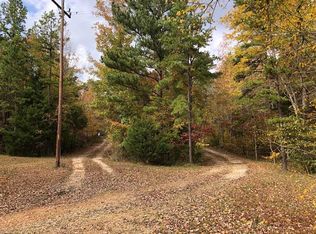 8701 Bakerville Rd, Waverly, TN 37185