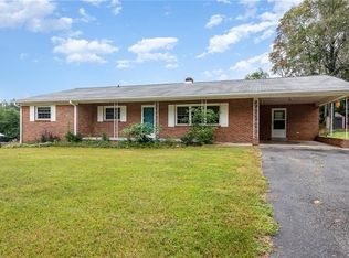 5170 New St, Walkertown, NC 27051