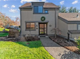 833 Heritage Vlg #A, Southbury, CT 06488