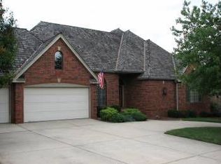 2061 E Nottingham St, Springfield, MO 65804