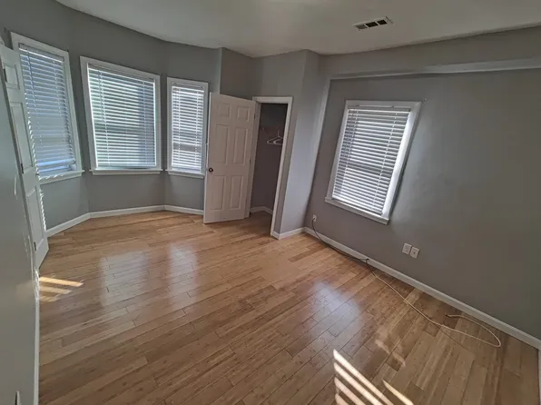 30 Vine St #2, Haverhill, MA 01830