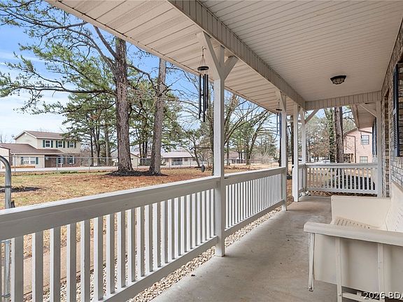 4th image of 20675 Harris Ln