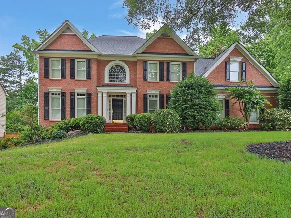283 Heron Lake Ct, Lawrenceville, GA 30043