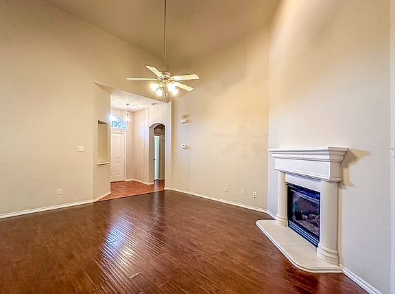 2nd image of 3805 Brandywine Ln