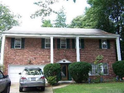 67 Duncan Dr W, Westbury, NY, 11590