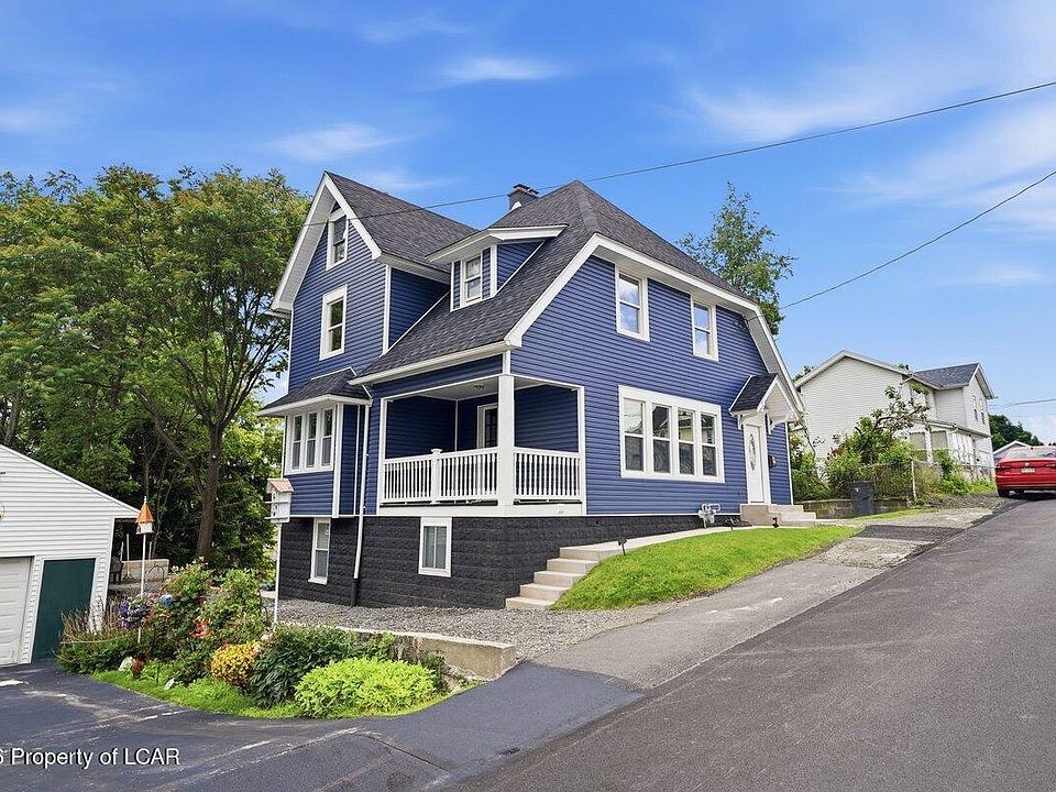1st image of 1118 Ridge Ave