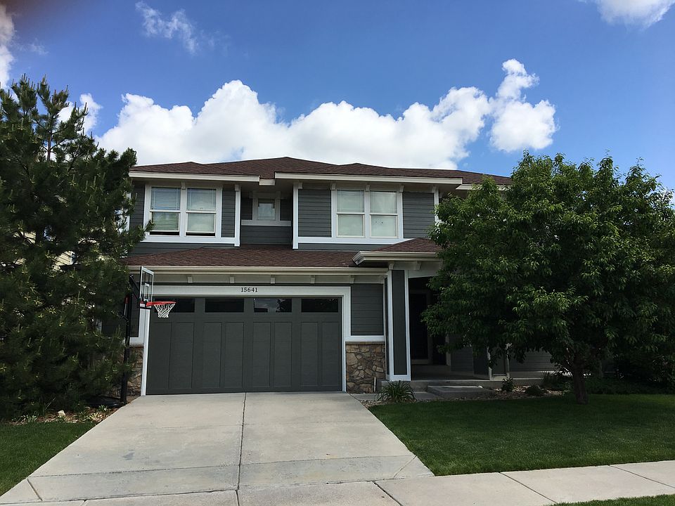 New Paint & garage door 2017