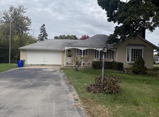 15330 Mount Vernon Ave, Brookfield, WI 53005