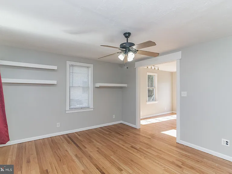 25 Birch Ave — Photo 6