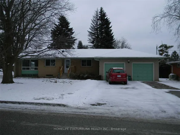 776 Grace St, Newmarket, ON L3Y 2L3
