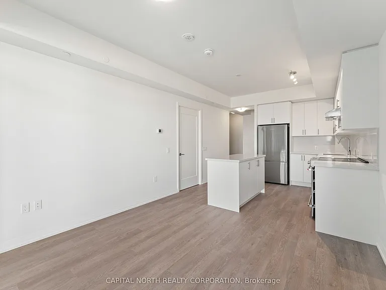 27 Korda Gate #1101 — Photo 16