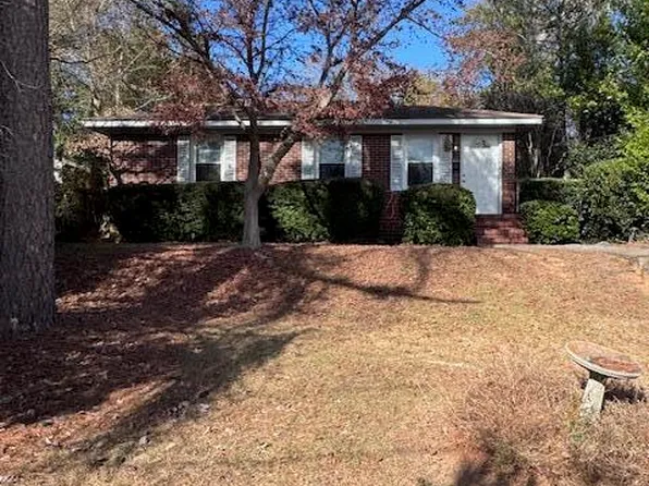 120 Crystal Lake Dr, North Augusta, SC 29841
