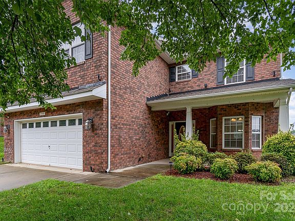 4th image of 2548 Glyncastle Way