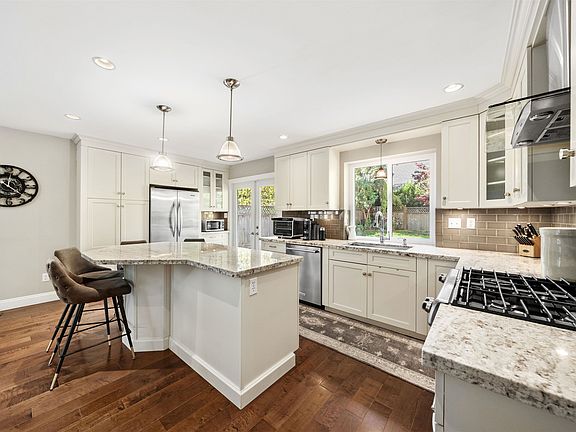 4th image of 1929 155th St