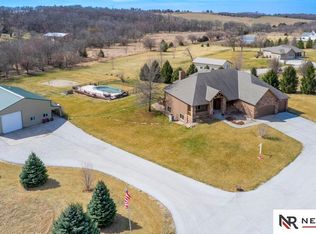 6541 Russell Emmett Ct, Papillion, NE 68133