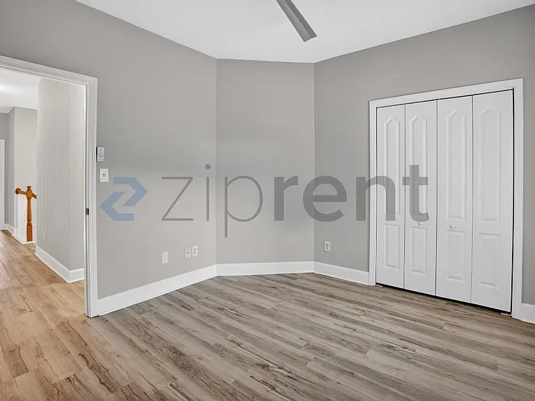 4584 Garden City Dr — Photo 37
