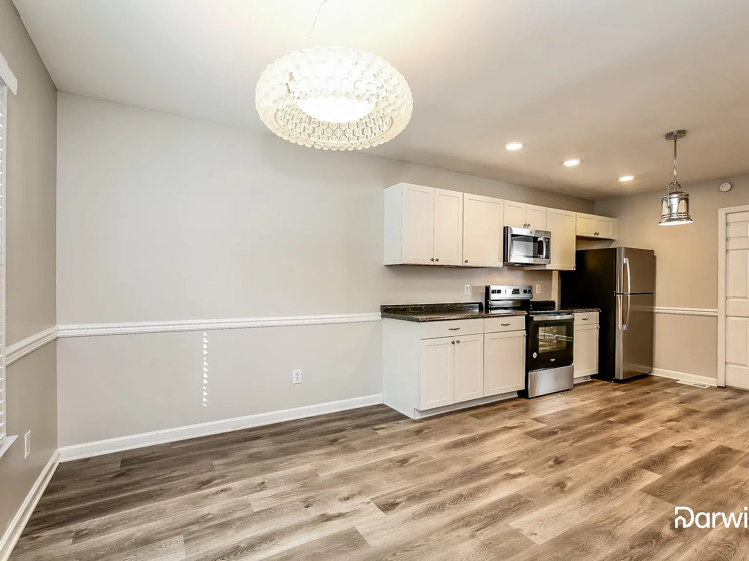 3 bed, 2.0 bath, 1601 sqft, $1,745 — Photo 4