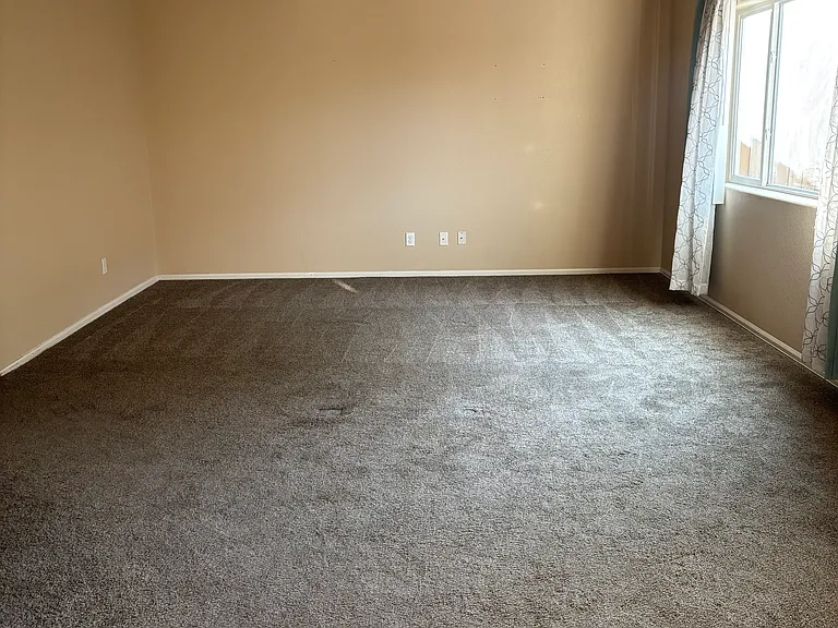 923 Silverqueen Rd — Photo 7