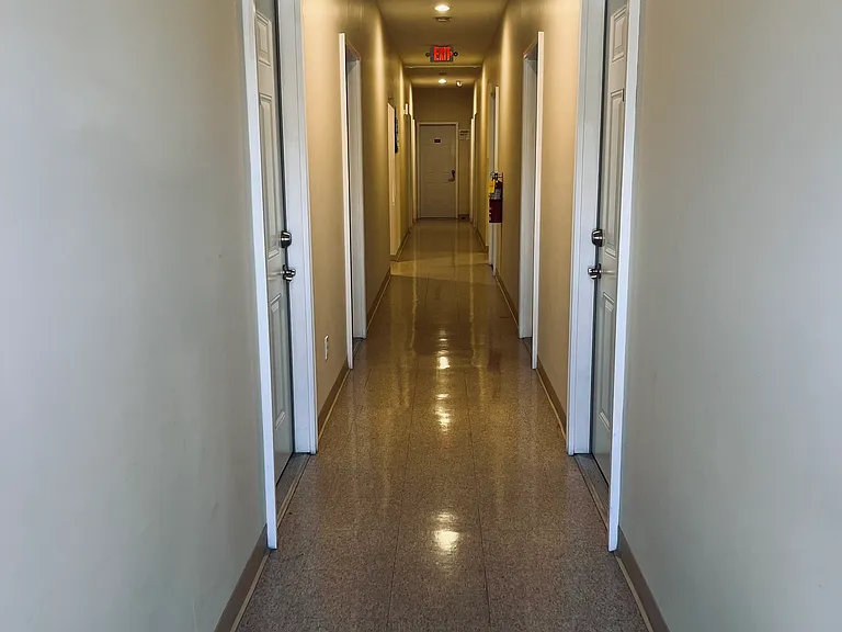303 N Oak St #2 — Photo 8