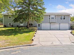 122 Trilane Dr, Nya, MN 55397