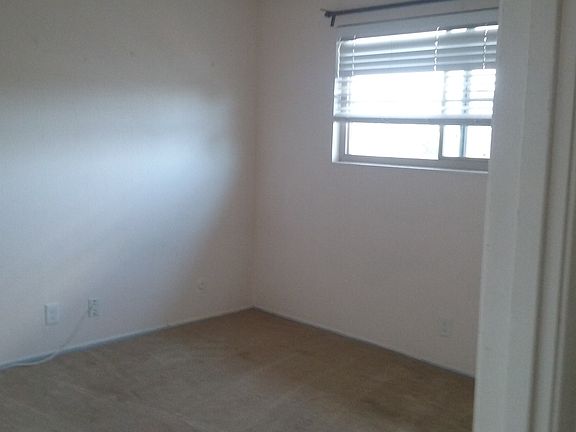 5th image of 412 Don Andres Ct