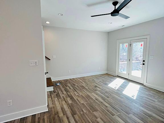 3rd image of 38 Allure Dr