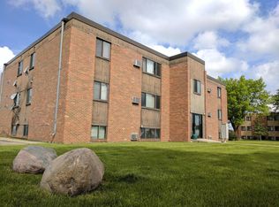 201 18th St S APT 3, Fargo, ND 58103