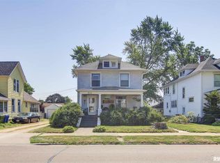 511 N 3rd St, Clinton, IA 52732