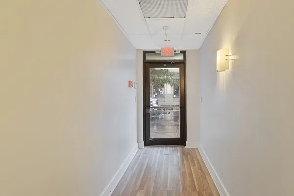 333 S Salina St #1 — Photo 3