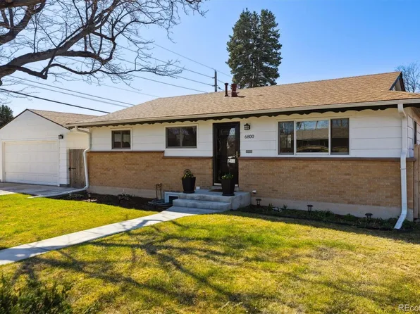 6800 W Airview Avenue, Lakewood, CO 80232