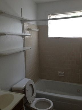 5th image of 2503 Lynhaven Ave APT 6