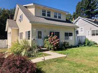 183 Holden St, Worcester, MA 01606