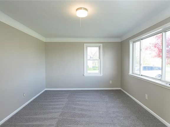 4th image of 5480 Gary Ave