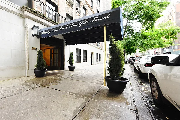 Rented by Buchbinder & Warren | media 20