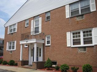 565 Grove St APT F-9, Clifton, NJ 07013