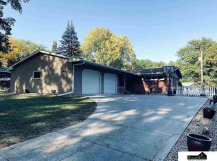 540 Eldon Dr, Lincoln, NE 68510
