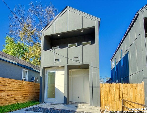 1st image of 605 Potomac