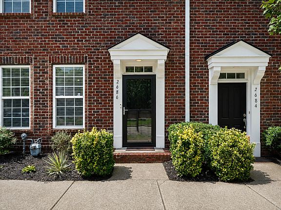 2nd image of 2686 Avery Park Dr
