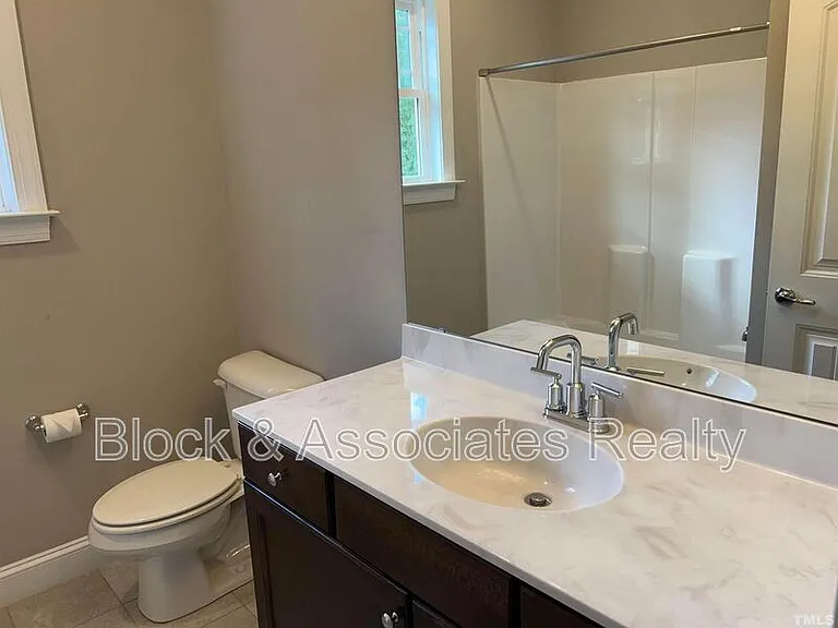 555 Mariah Towns Way — Photo 16