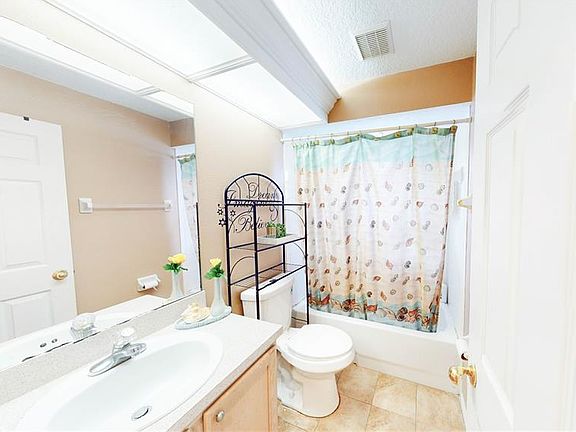 4th image of 1103 Mallory Point Dr