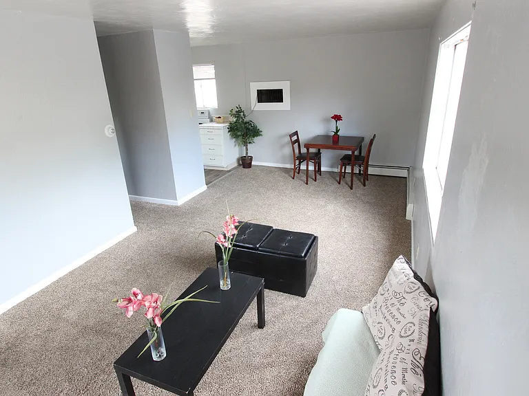 1425 Bunting Ave — Photo 13