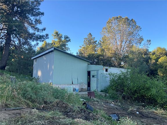 3rd image of 5643 Carleton Rd