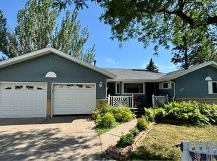 1029 W Avenue B, Bismarck, ND 58501