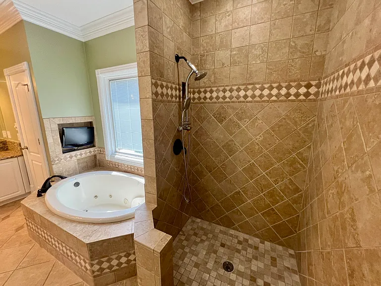 2903 Saint Johns Dr — Photo 25