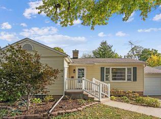 712 S Spring St, Geneseo, IL 61254