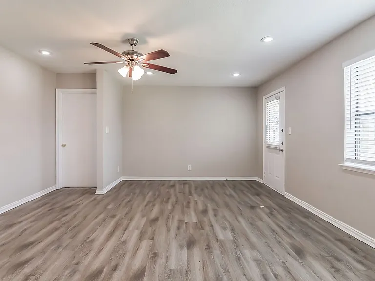 9946 Bowman Blvd — Photo 7