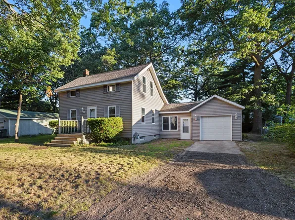 260 Eric Ave, Norton Shores, MI 49444
