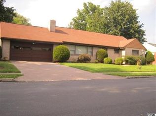 3212 Earle St, Harrisburg, PA 17109