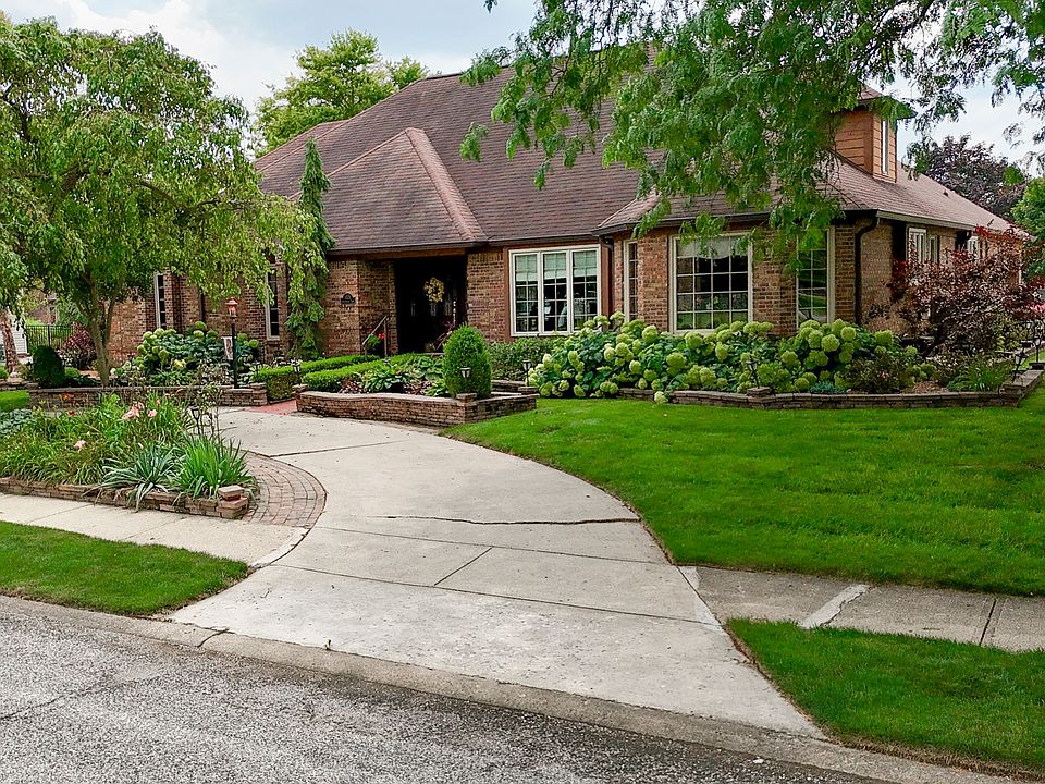 1st image of 1521 Secretariat Ln